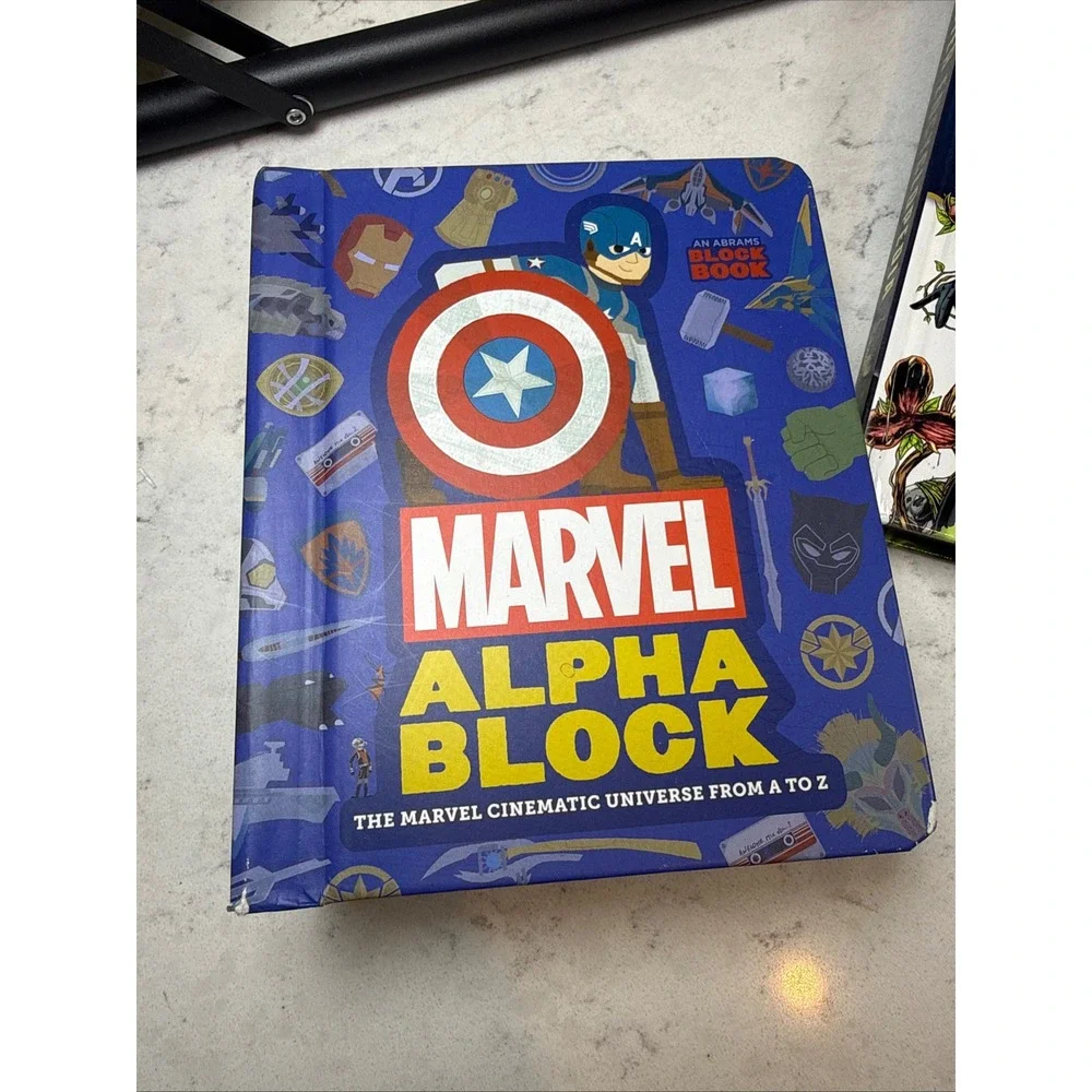 Marvel DC Superhero Book Lot Batman Encyclopedia‎ Alpha Block Spider-Man Sound